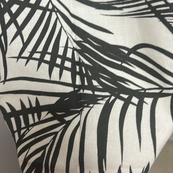 🔥 NWT 🔥 Express Linen-Blend Printed Ruched Mini Babydoll Dress - Picture 7 of 7